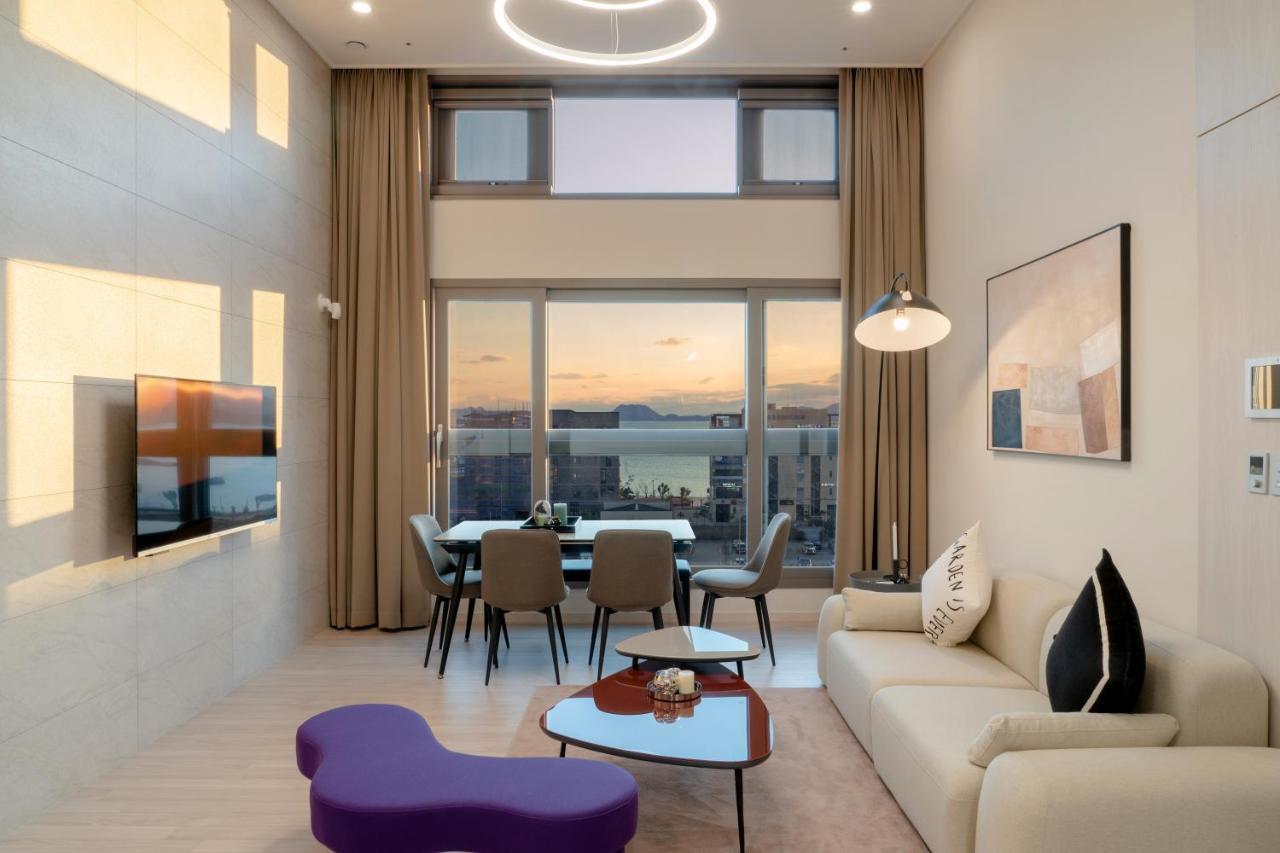 Appartement Le Collective Yeosu Extérieur photo